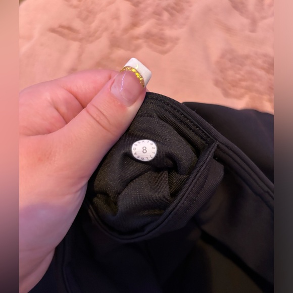 LULULEMON TWIST AND TRAIN CROP - Picture 2 of 4